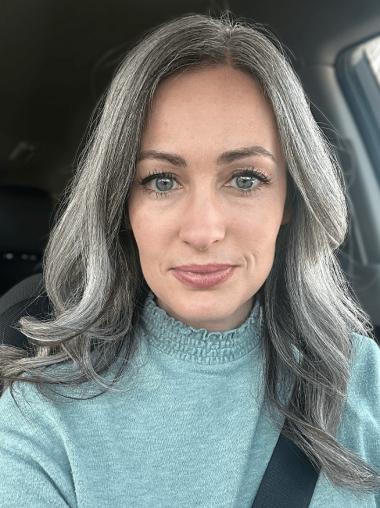 Long Wavy Grey Wig Synthetic 18" Lace Front Layered Wigs