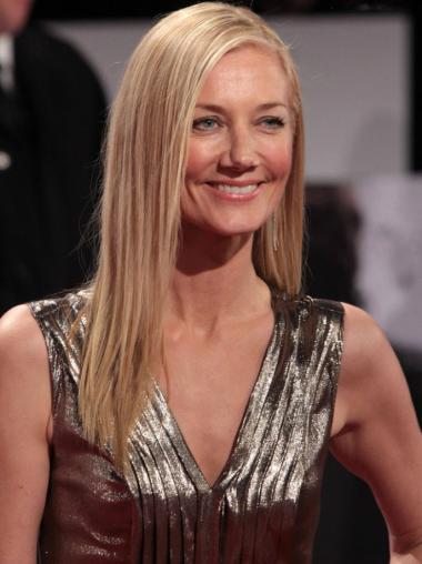 Straight Shoulder Length Remy Human Hair Stylish 100 Hand Tied Wig